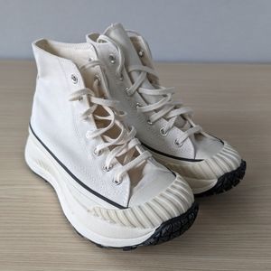Converse platform sneakers